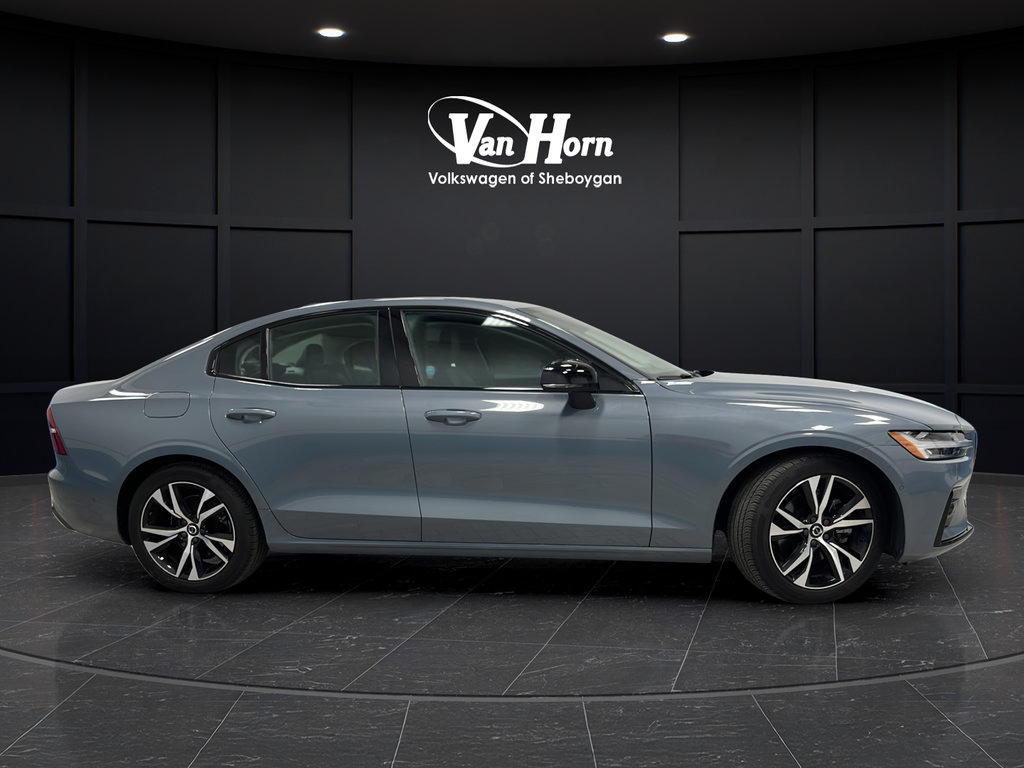 Used 2024 Volvo S60 B5 Plus AWD/4WD image 8