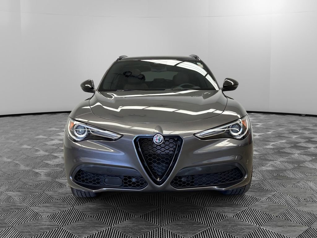 Used 2021 Alfa Romeo Stelvio Ti Sport AWD/4WD image 8