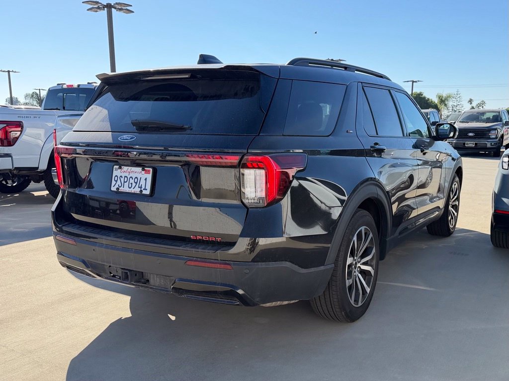 Used 2025 Ford Explorer ST-Line w/ Premium Package RWD image 6