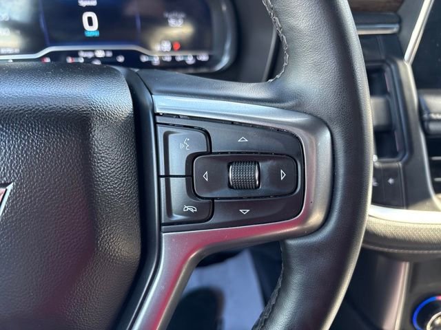 Used 2023 Chevrolet Suburban Premier image 24