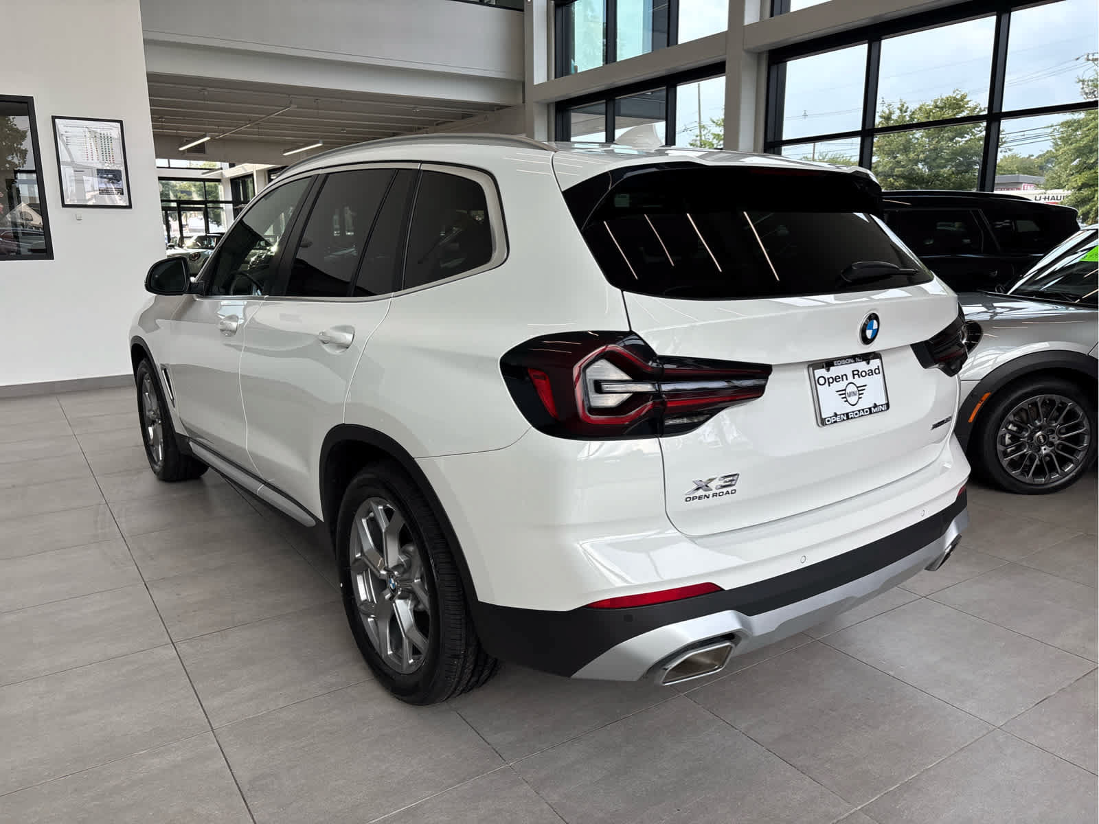 Used 2023 BMW X3 xDrive30i w/ Convenience Package AWD/4WD image 6