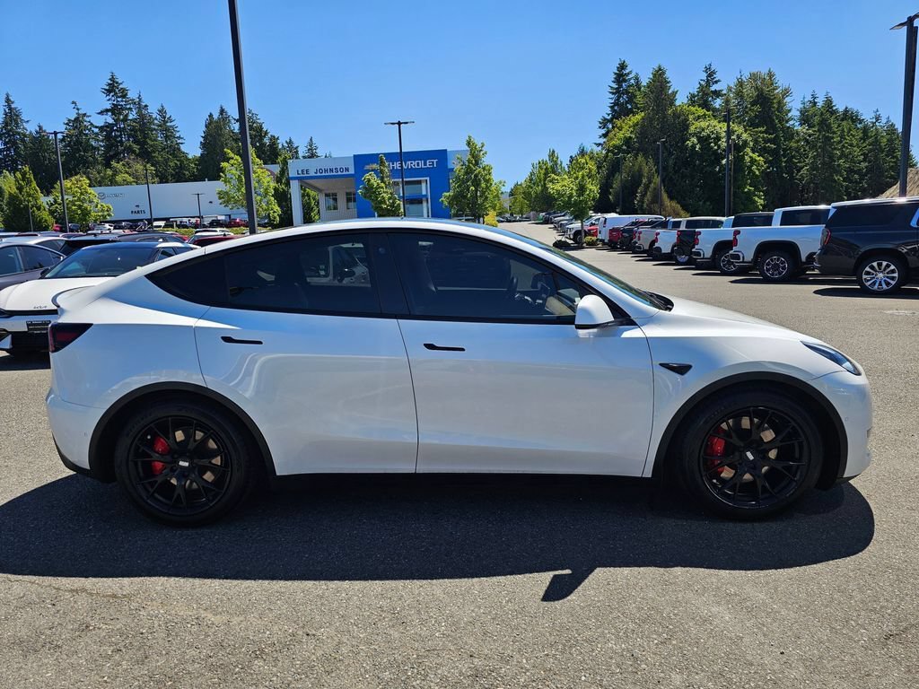 Used 2022 Tesla Model Y Performance AWD/4WD image 4
