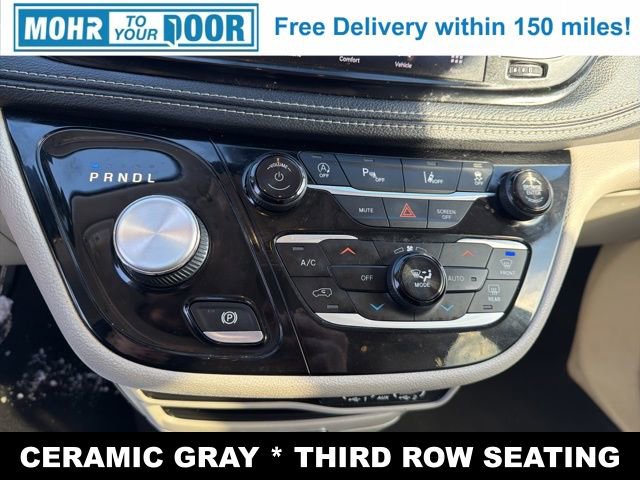 Used 2021 Chrysler Pacifica Touring-L image 20