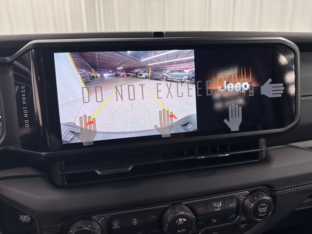 New 2026 Jeep Gladiator Sport AWD/4WD image 23
