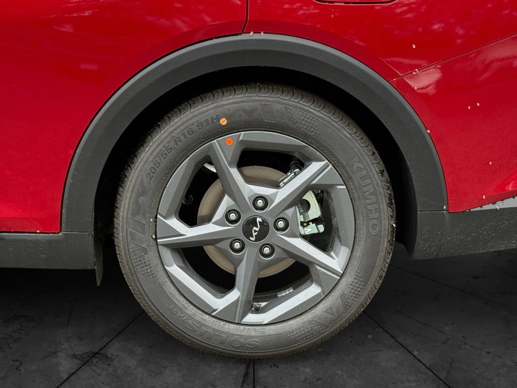New 2026 Kia K4 FWD image 9