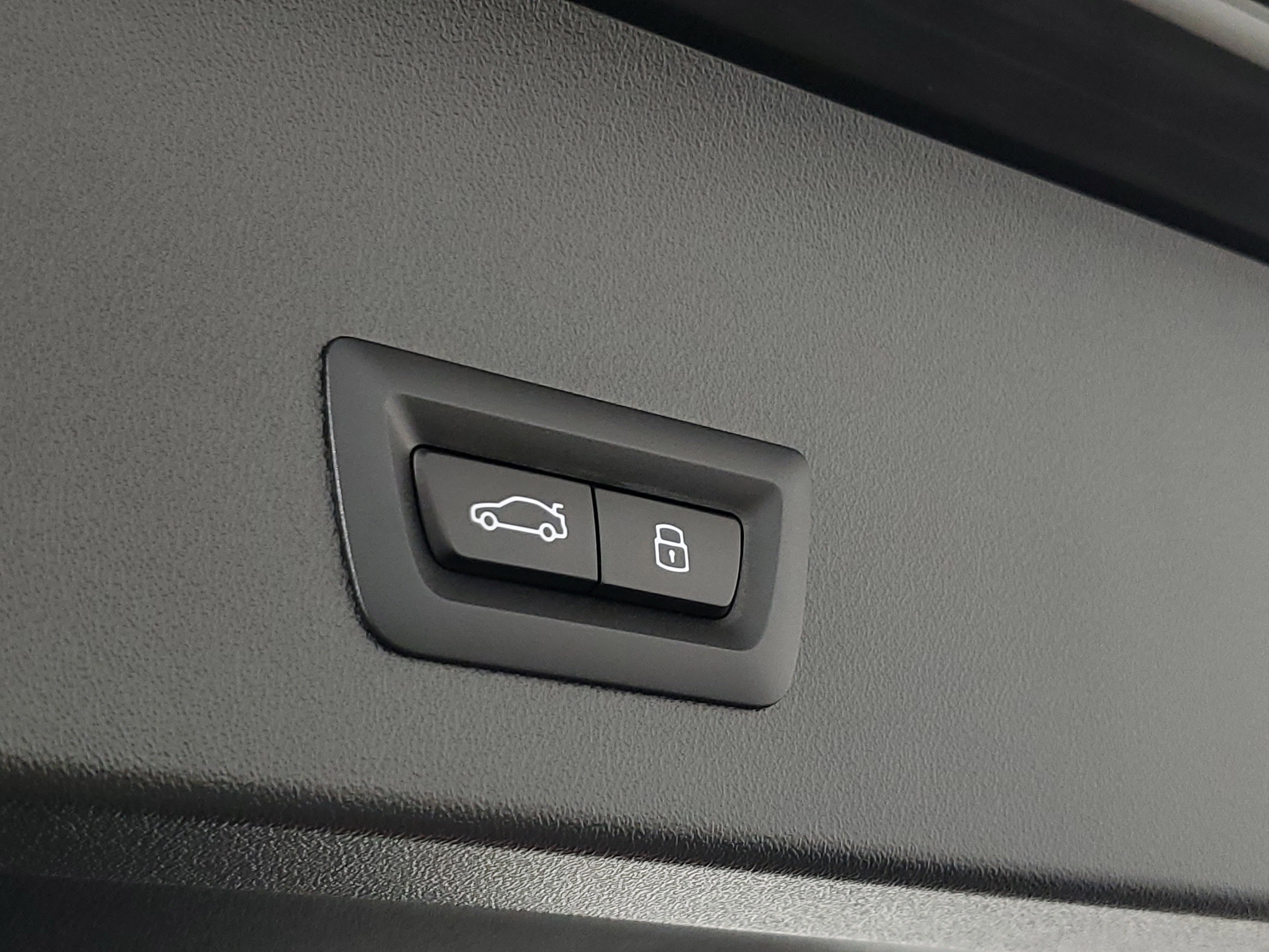 Certified 2025 BMW X3 xDrive30i w/ Convenience Package image 25