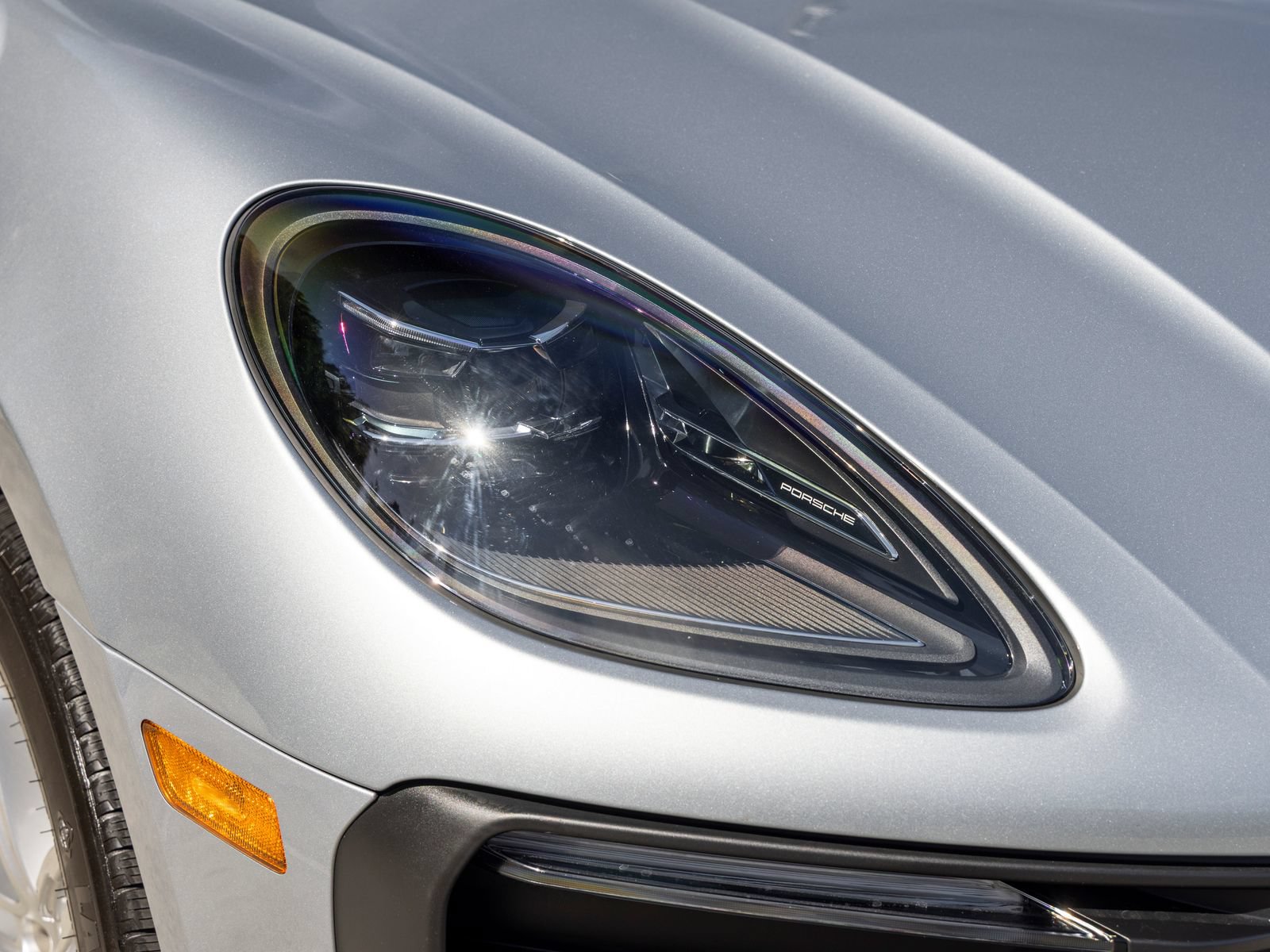 Certified 2026 Porsche Macan AWD/4WD image 15