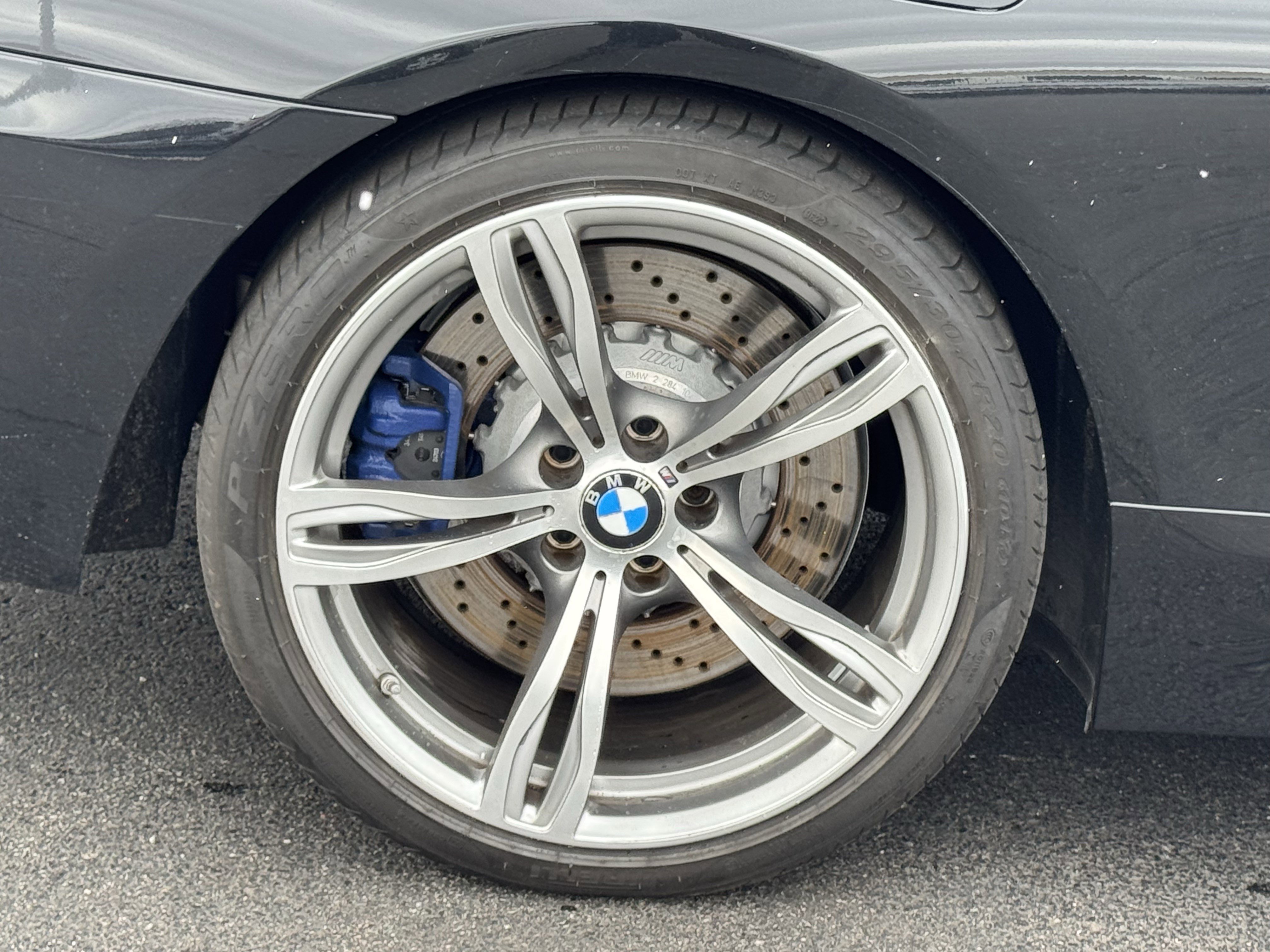 Used 2016 BMW M6 Convertible w/ Executive Package image 18