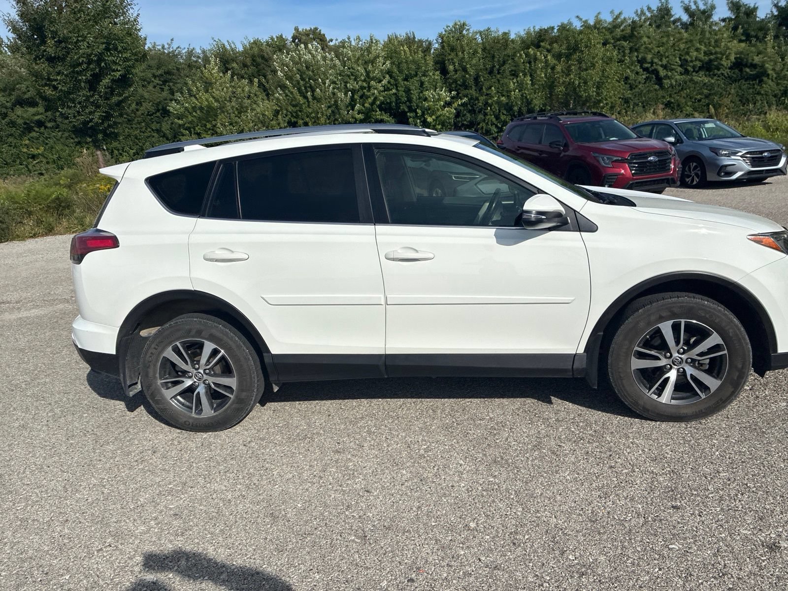 Used 2018 Toyota RAV4 XLE AWD/4WD image 13