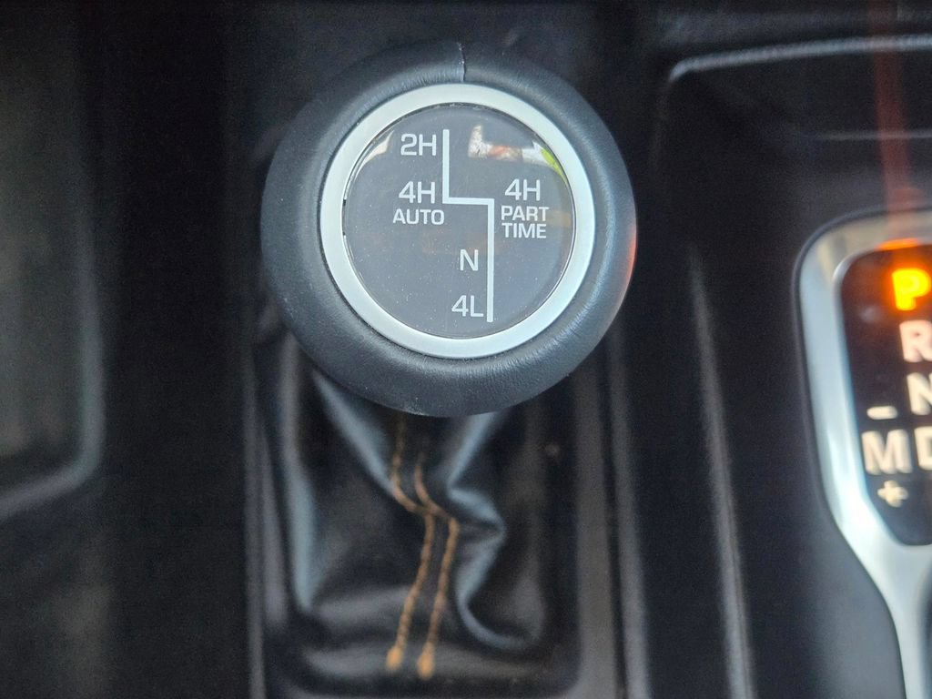 Used 2021 Jeep Wrangler Unlimited Sahara AWD/4WD image 25