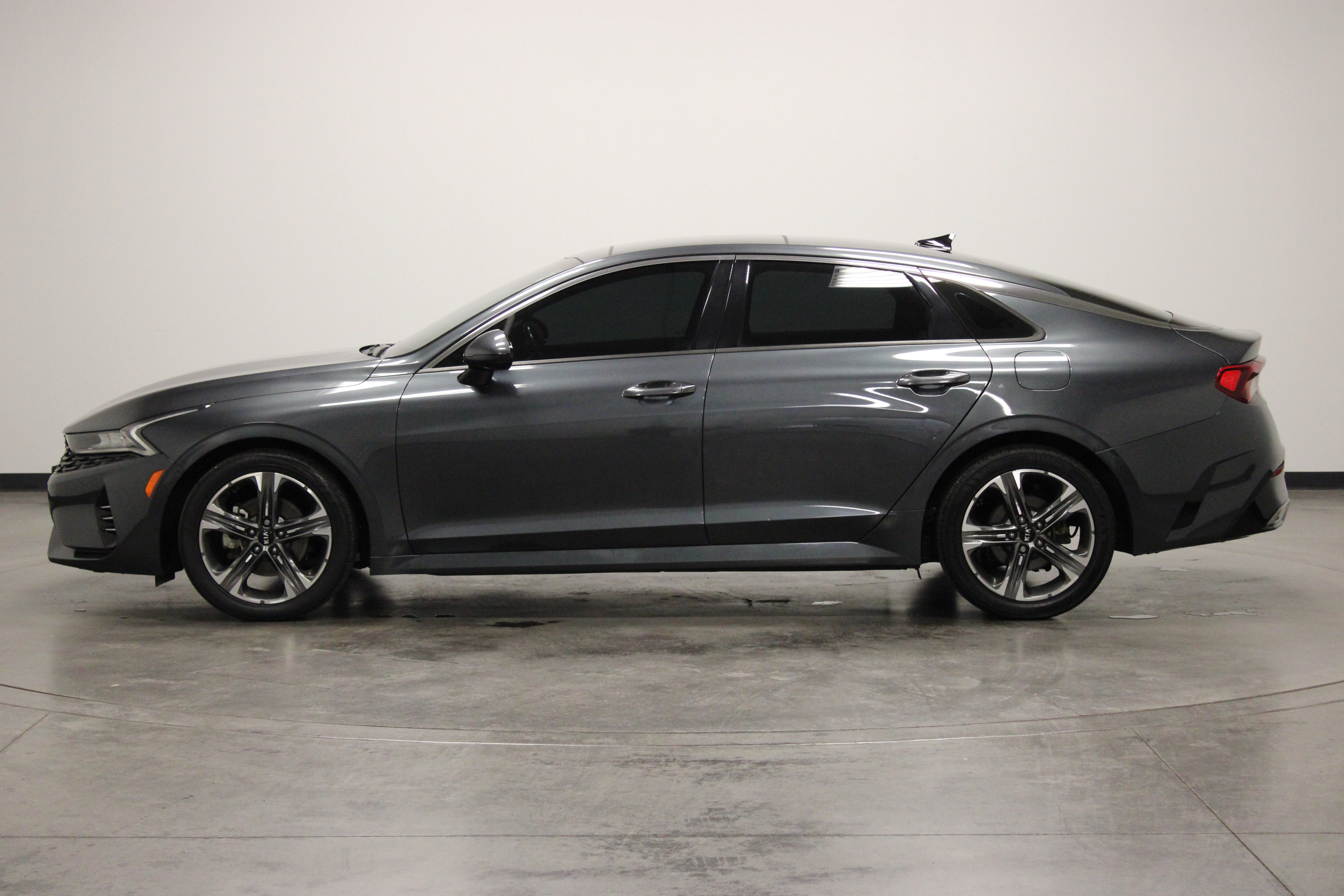 Used 2021 Kia K5 EX FWD image 5