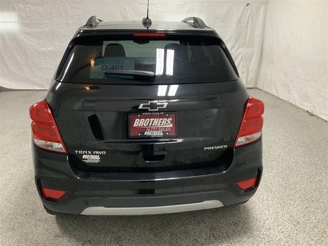 Used 2019 Chevrolet Trax Premier w/ Midnight Edition AWD/4WD image 6