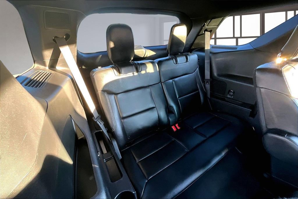 Used 2020 Ford Explorer ST image 28