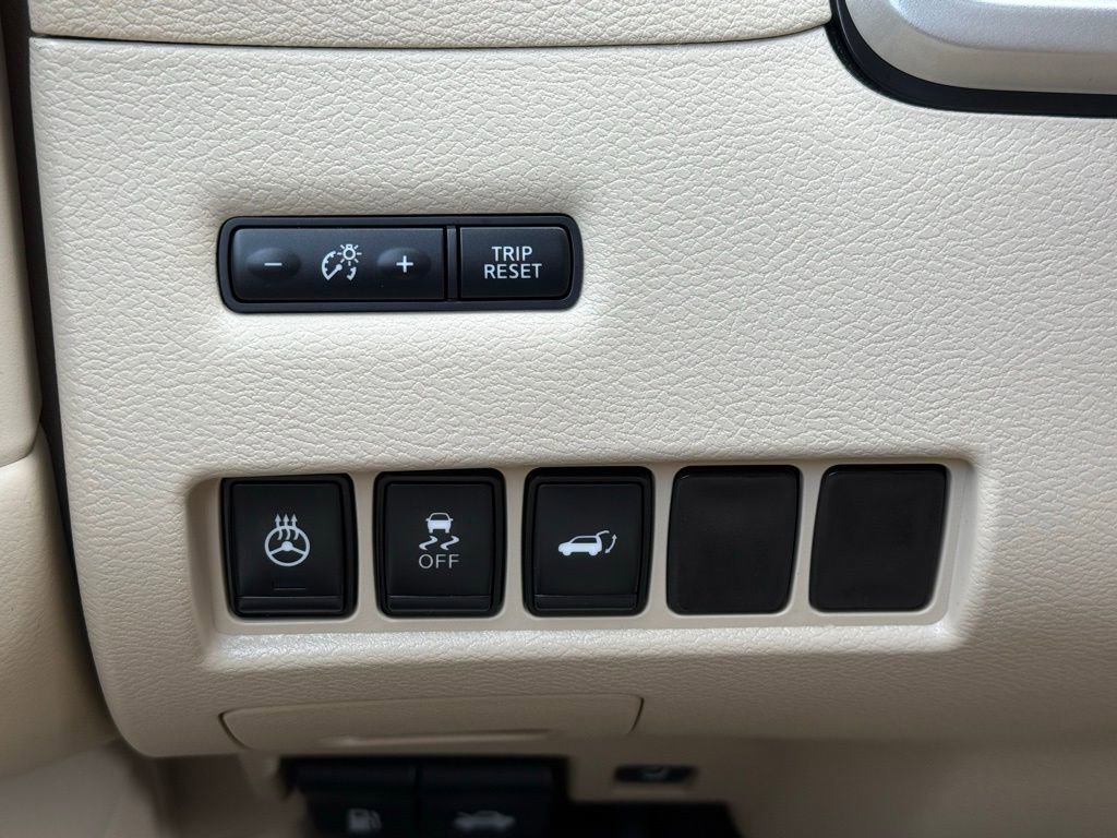 Used 2018 Nissan Murano Platinum FWD image 36