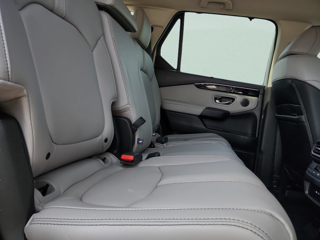 Certified 2025 Honda Pilot EX-L image 33