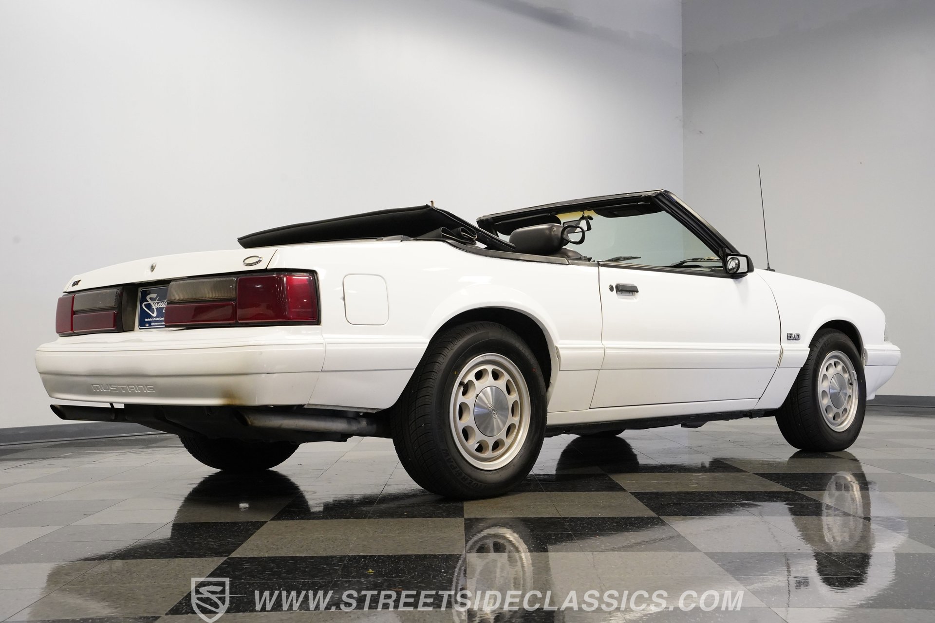 Used 1987 Ford Mustang LX image 28