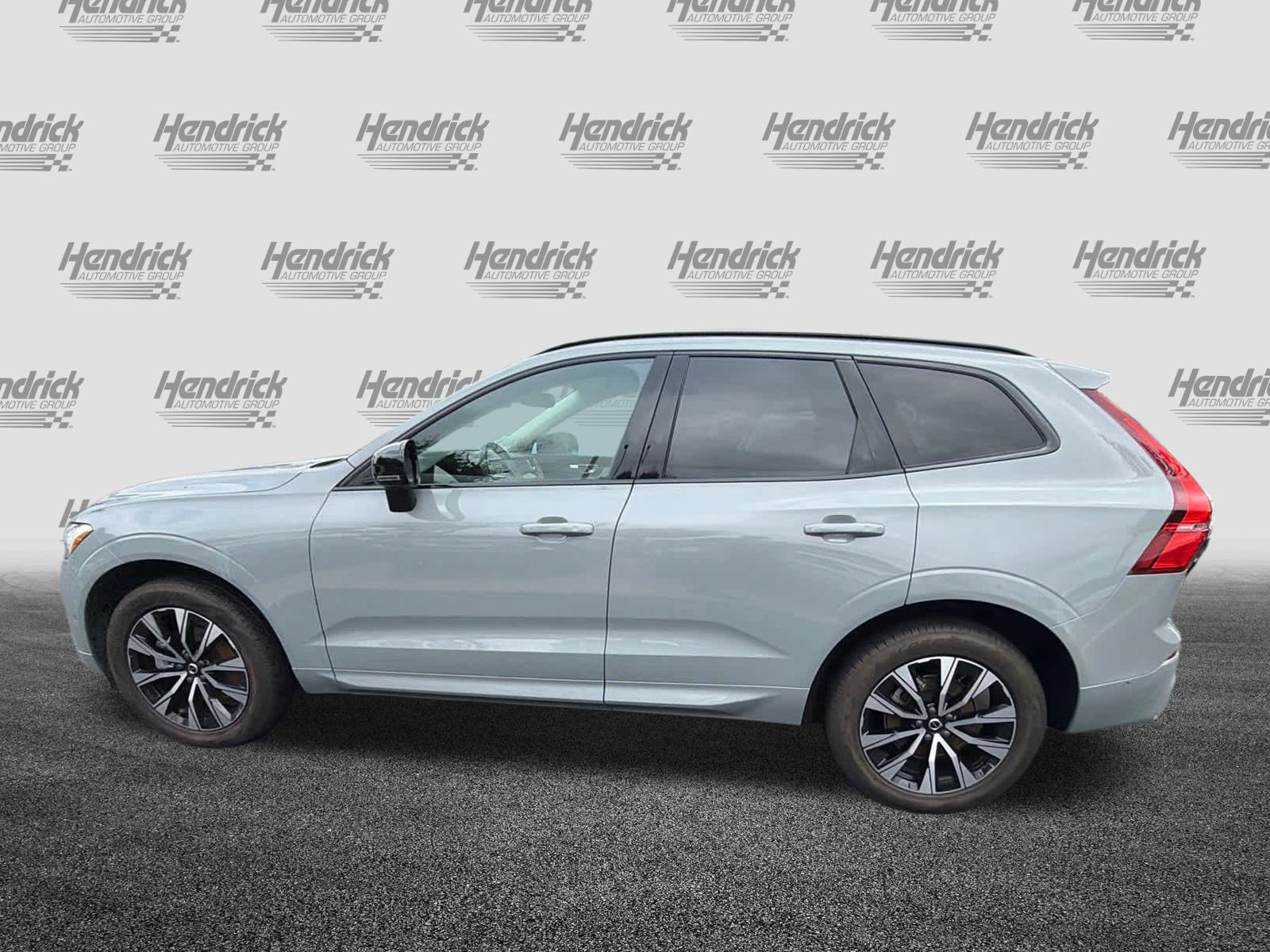 Used 2024 Volvo XC60 B5 Plus w/ Protection Package Premier AWD/4WD image 10