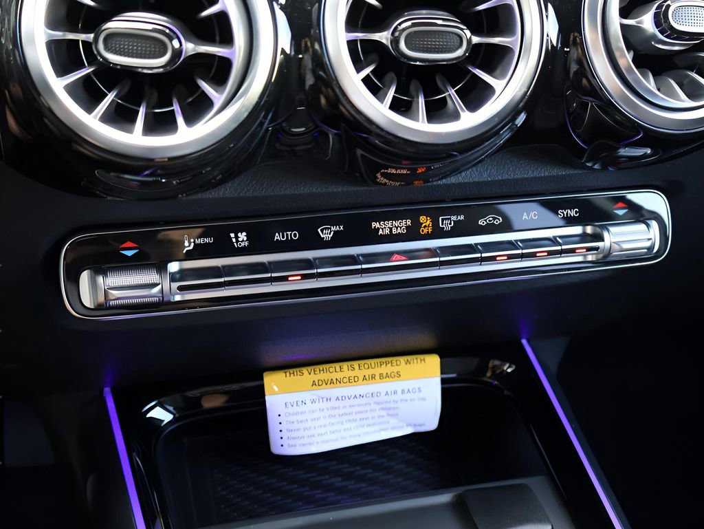 Certified 2025 Mercedes-Benz GLB 250 4MATIC image 25