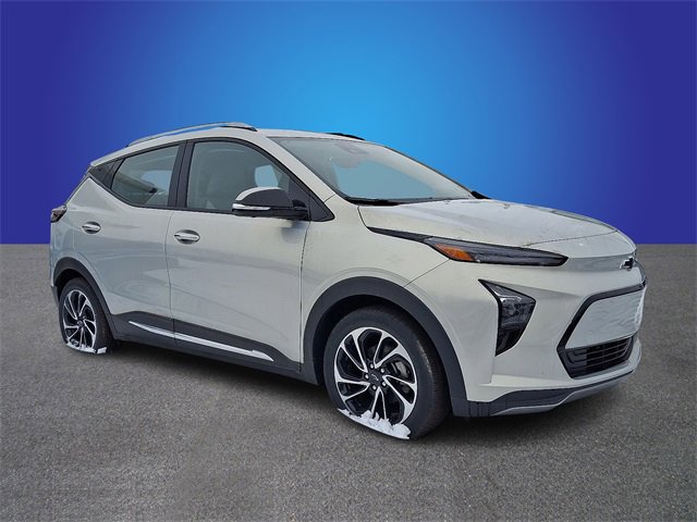 New 2023 Chevrolet Bolt EUV Premier image 2