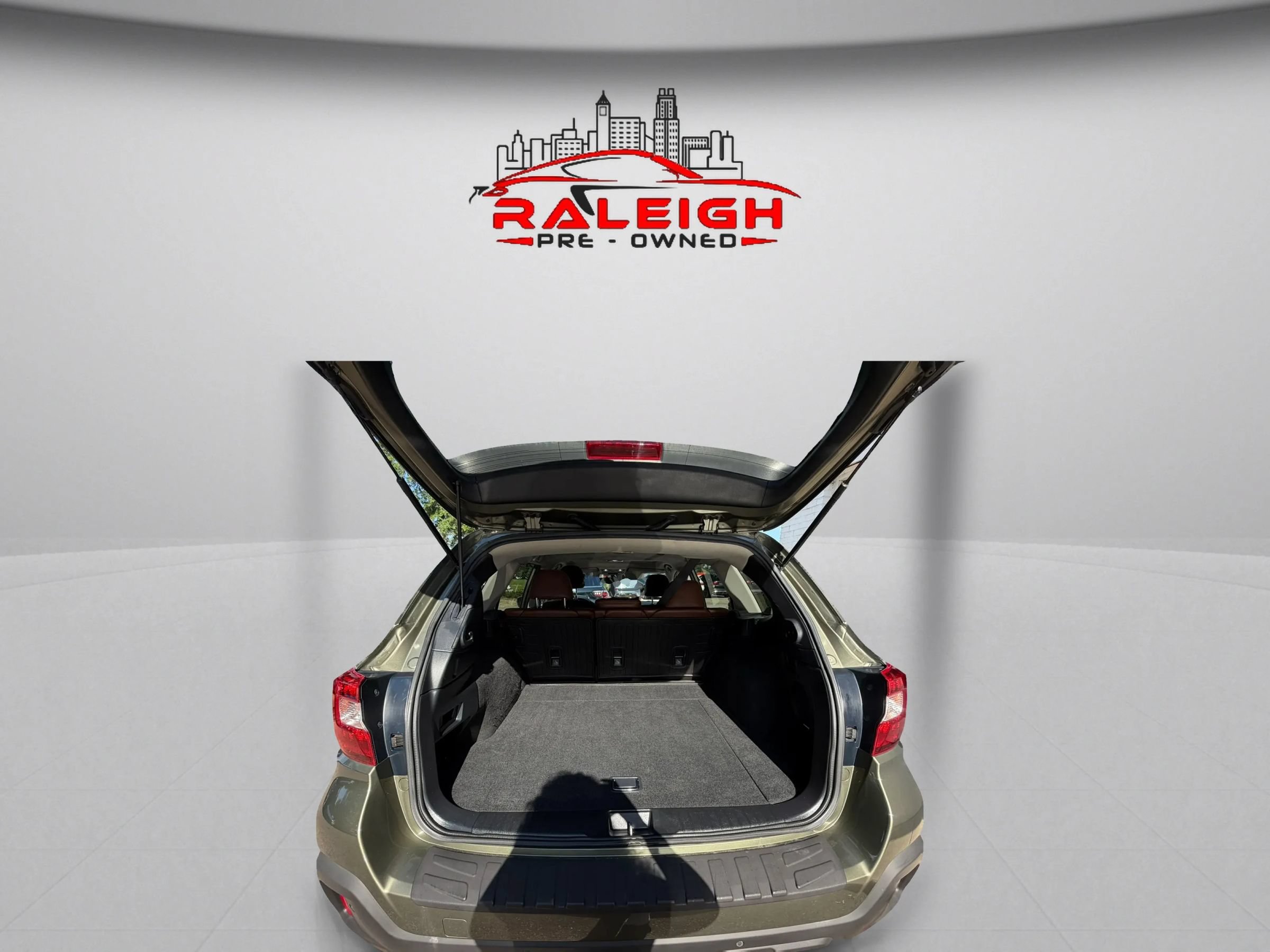 Used 2018 Subaru Outback 3.6R Touring AWD/4WD image 15