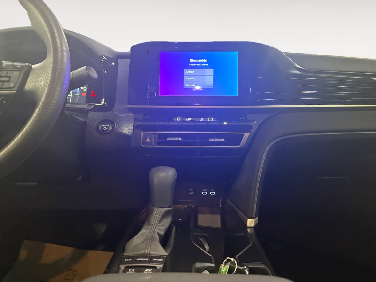 Used 2025 Toyota Camry LE FWD image 18