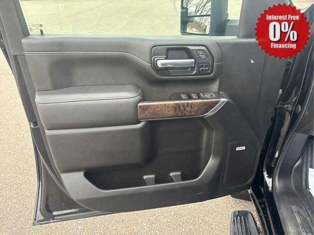 Used 2022 GMC Sierra 3500 Denali w/ Denali Ultimate Package AWD/4WD image 21