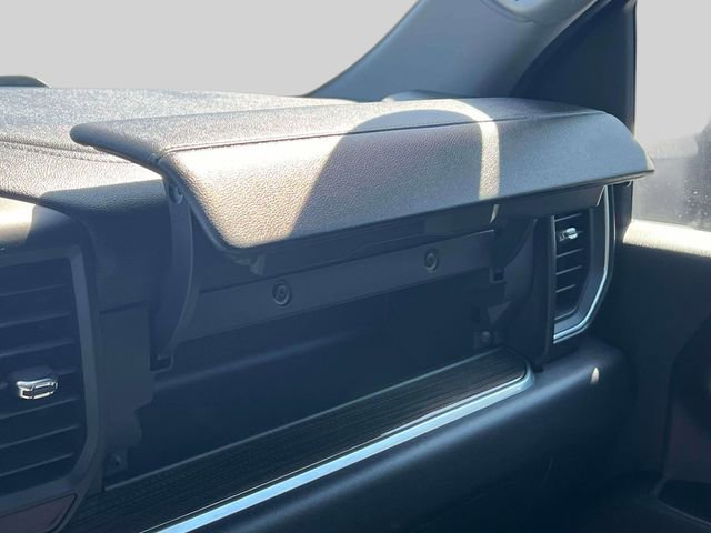 Used 2024 Chevrolet Silverado 2500 LT w/ Convenience Package image 33