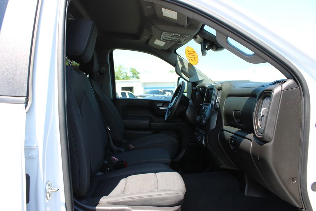 Used 2025 Chevrolet Silverado 2500 Custom w/ Custom Value Package AWD/4WD image 31