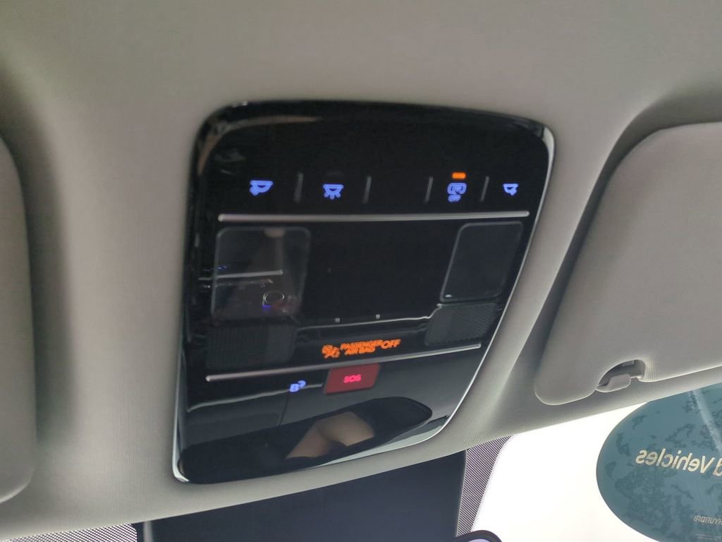 Certified 2025 Hyundai Santa Fe SEL image 25