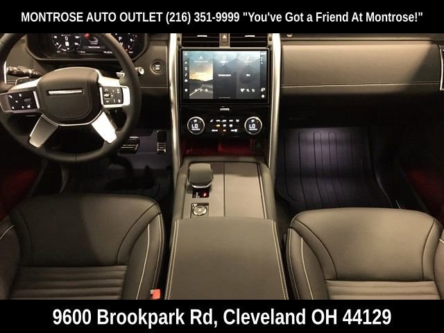 New 2023 Land Rover Discovery HSE R-Dynamic image 27