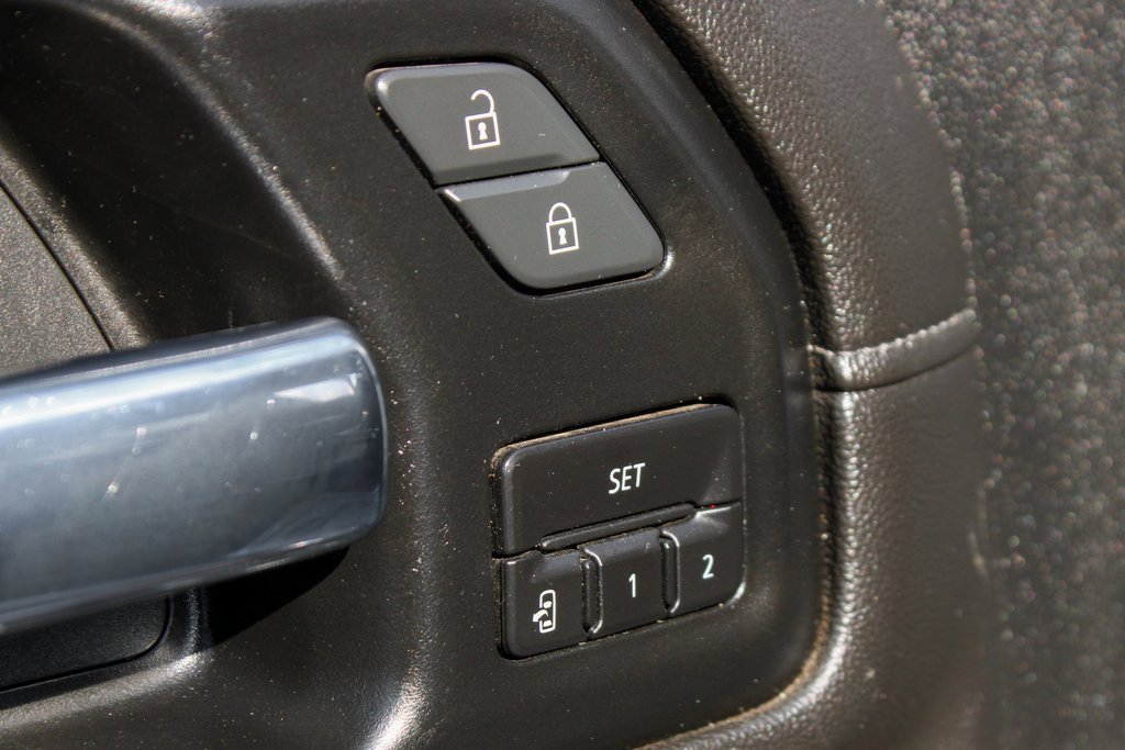 Used 2020 Chevrolet Silverado 3500 High Country w/ Z71 Off-Road Package image 18