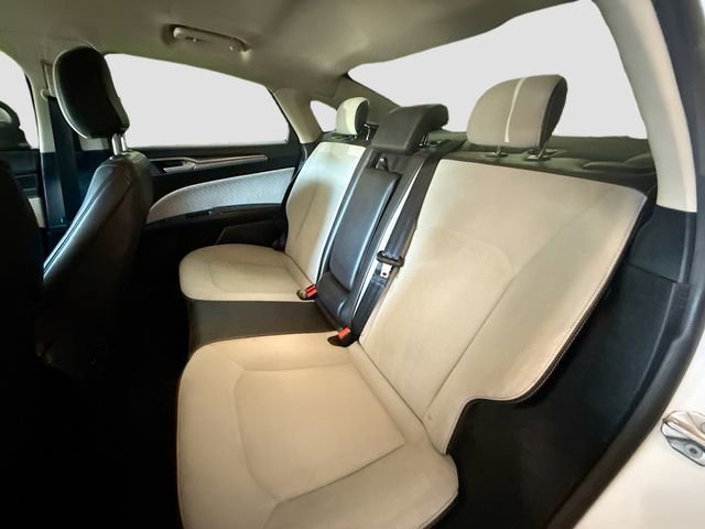 Used 2020 Ford Fusion SE w/ Equipment Group 151A image 23