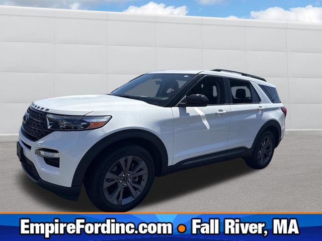 Used 2023 Ford Explorer XLT w/ Equipment Group 202A AWD/4WD image 1