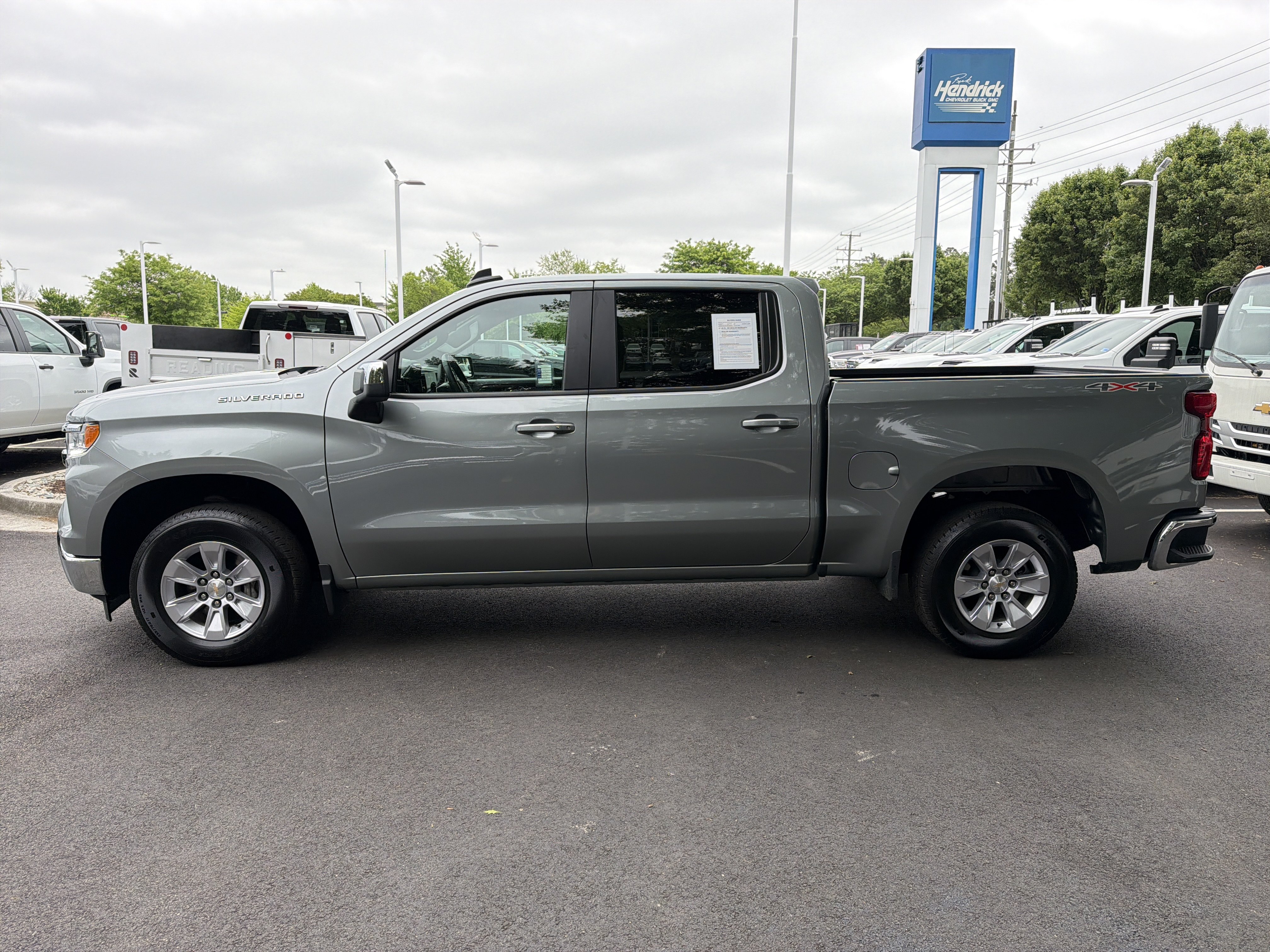 Used 2026 Chevrolet Silverado 1500 LT AWD/4WD image 7