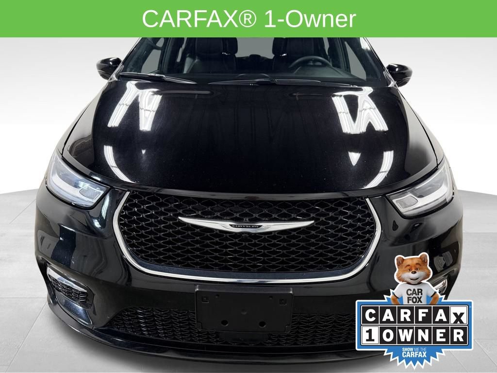 Used 2025 Chrysler Pacifica Select FWD image 2