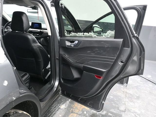 Used 2022 Ford Escape Titanium image 12