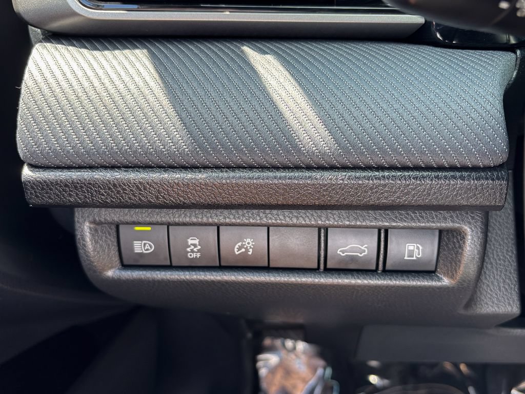 Used 2025 Toyota Camry SE FWD image 24