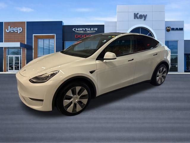 Used 2021 Tesla Model Y Long Range image 2