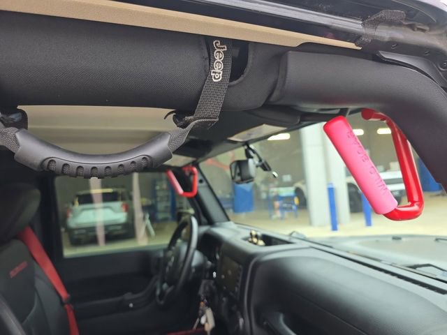 Used 2017 Jeep Wrangler Unlimited Rubicon image 6