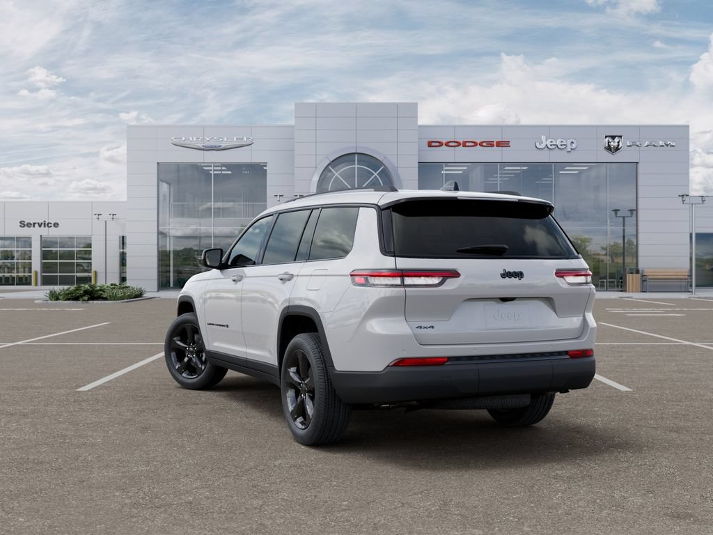 New 2025 Jeep Grand Cherokee L Altitude AWD/4WD image 3