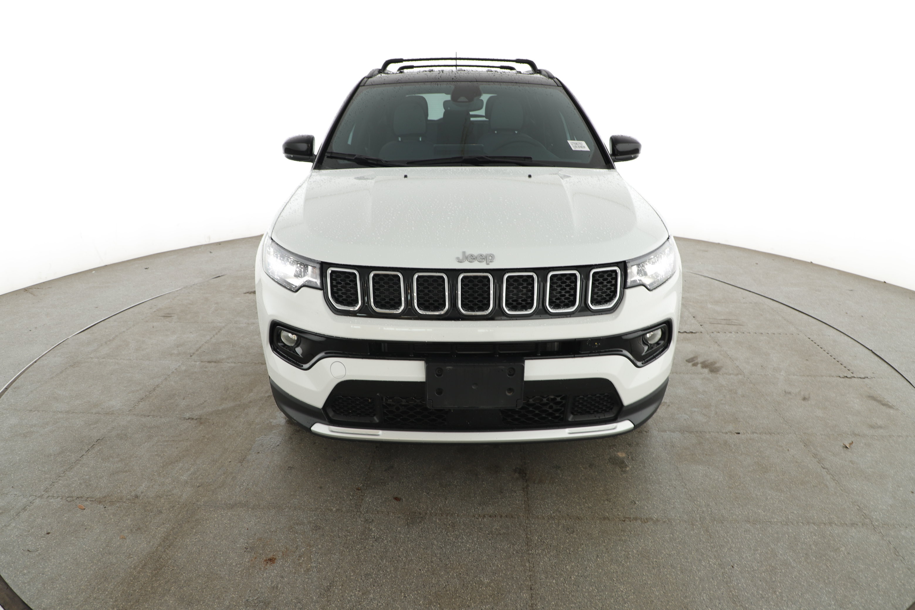 Used 2024 Jeep Compass Limited AWD/4WD image 2