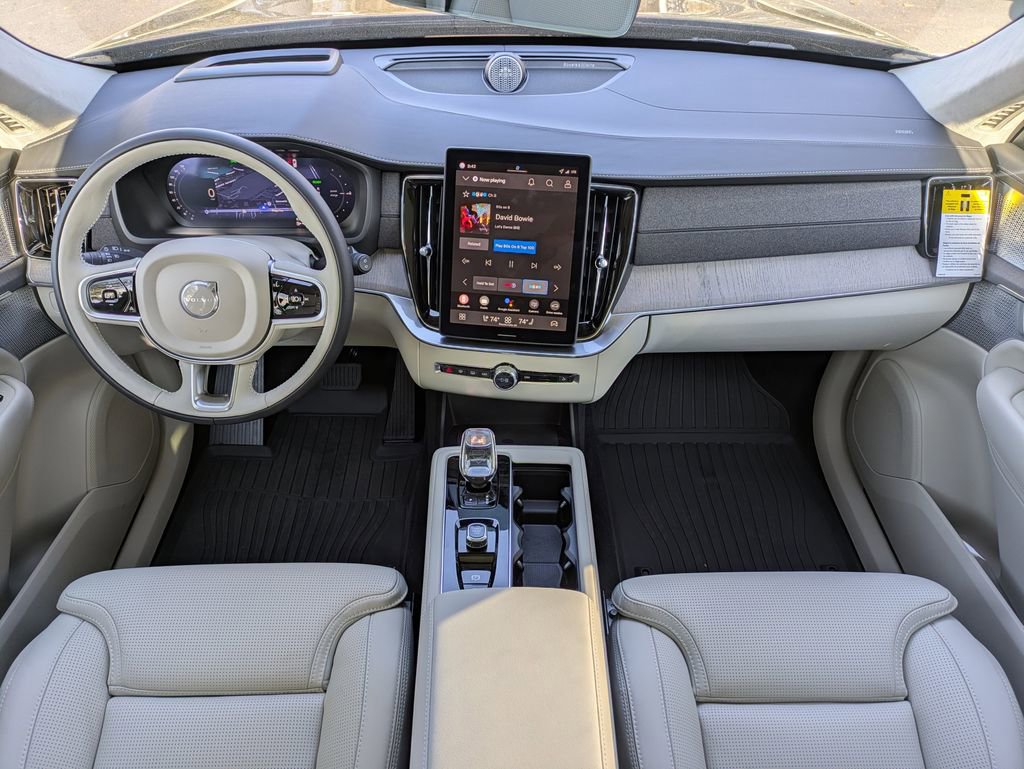 New 2026 Volvo XC90 T8 Ultra w/ Lounge Package image 22