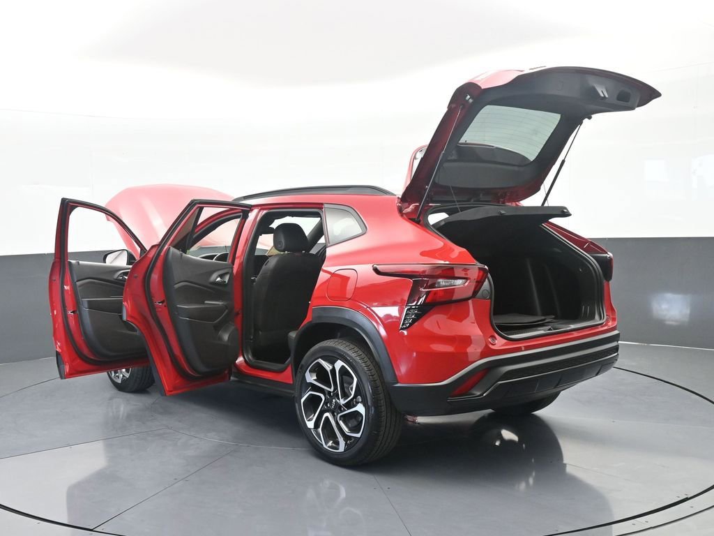 Used 2026 Chevrolet Trax RS image 71