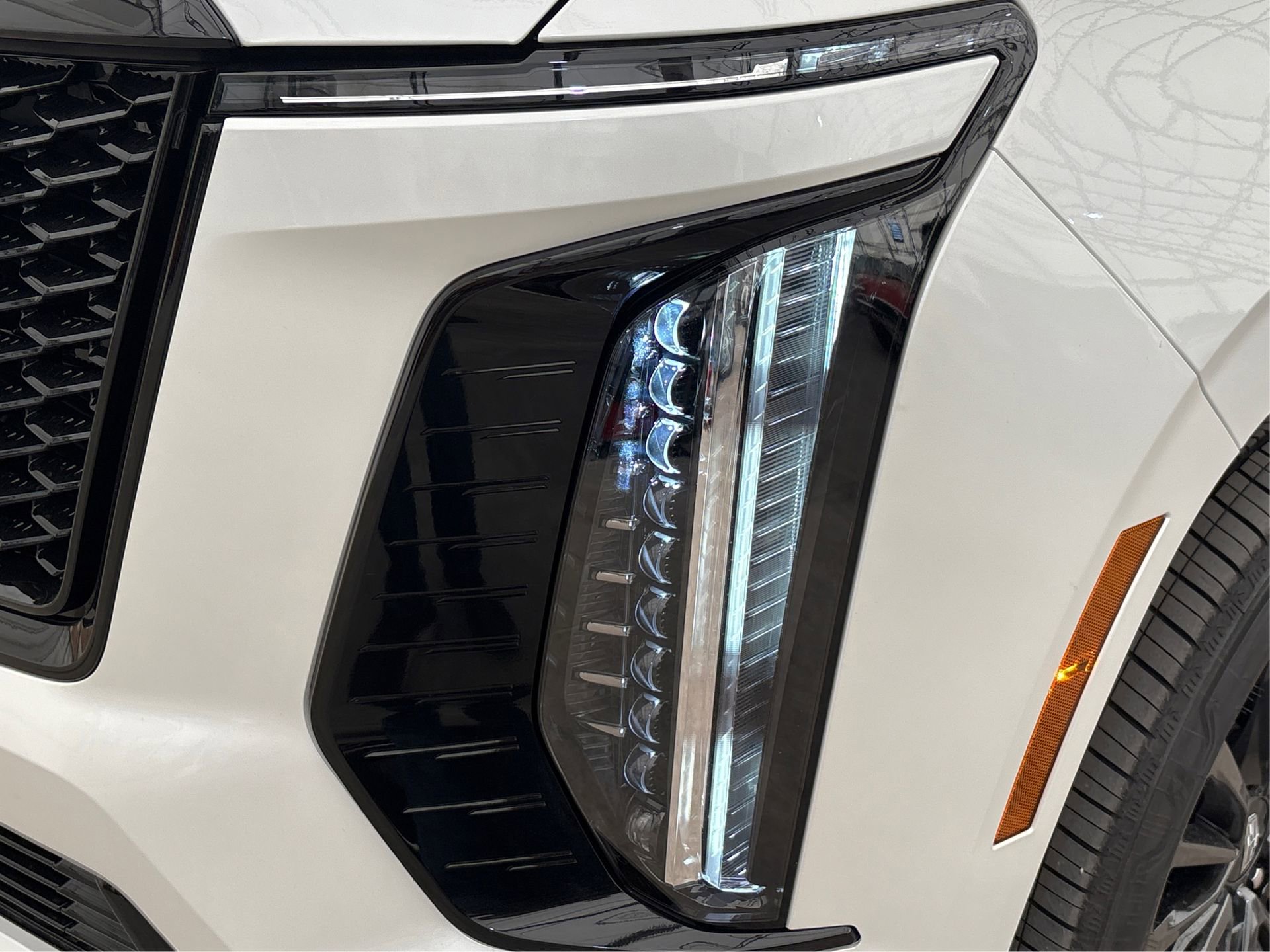 New 2025 Cadillac Escalade ESV Sport Platinum AWD/4WD image 14