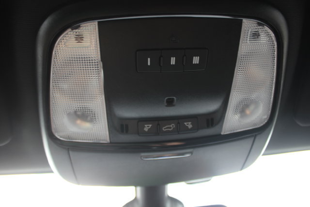 Used 2025 Dodge Durango GT AWD/4WD image 13