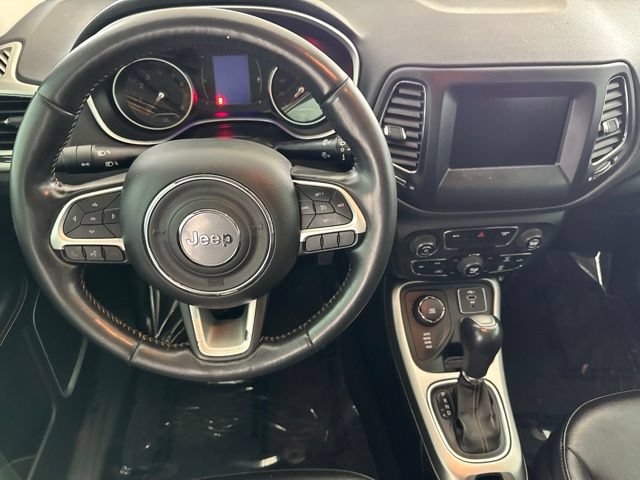Used 2020 Jeep Compass Latitude w/ Cold Weather Group AWD/4WD image 22