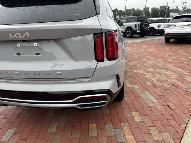 Used 2022 Kia Sorento SX FWD image 12