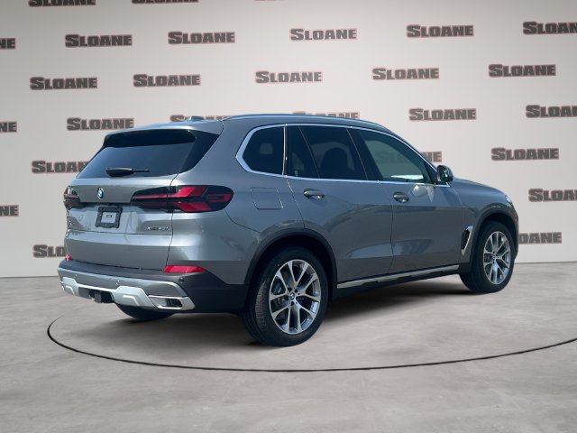 New 2026 BMW X5 xDrive40i w/ Premium Package AWD/4WD image 5