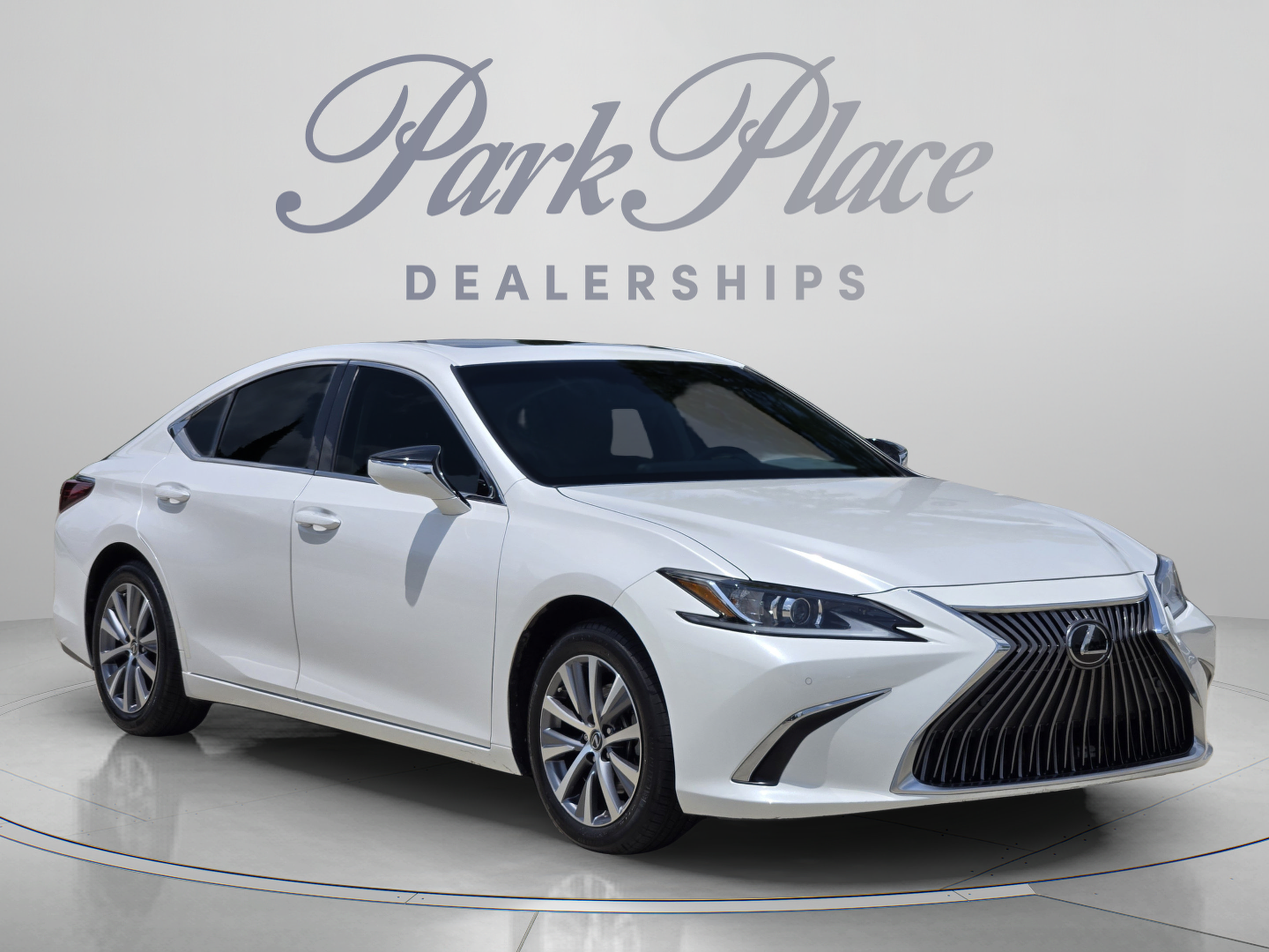 Used 2019 Lexus ES 350 w/ Premium Package FWD image 3