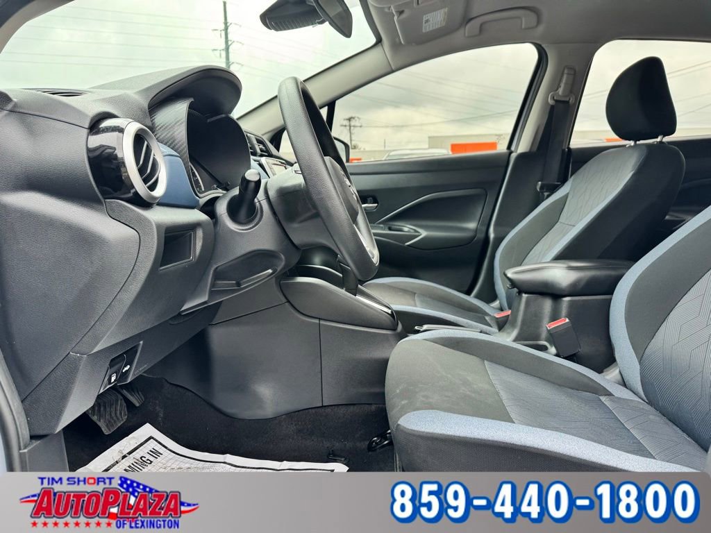 Used 2025 Nissan Versa SV FWD image 15
